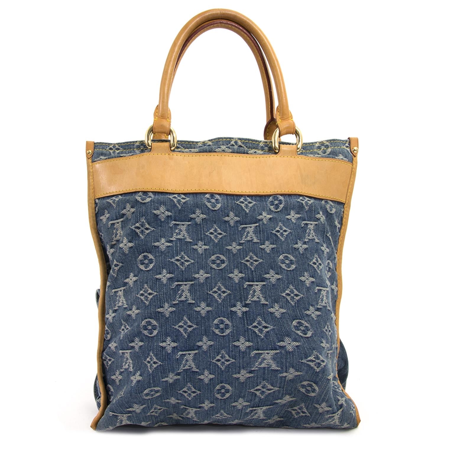 Koop en verkoop uw authentieke designer tassen bij Labellov secondhand luxury