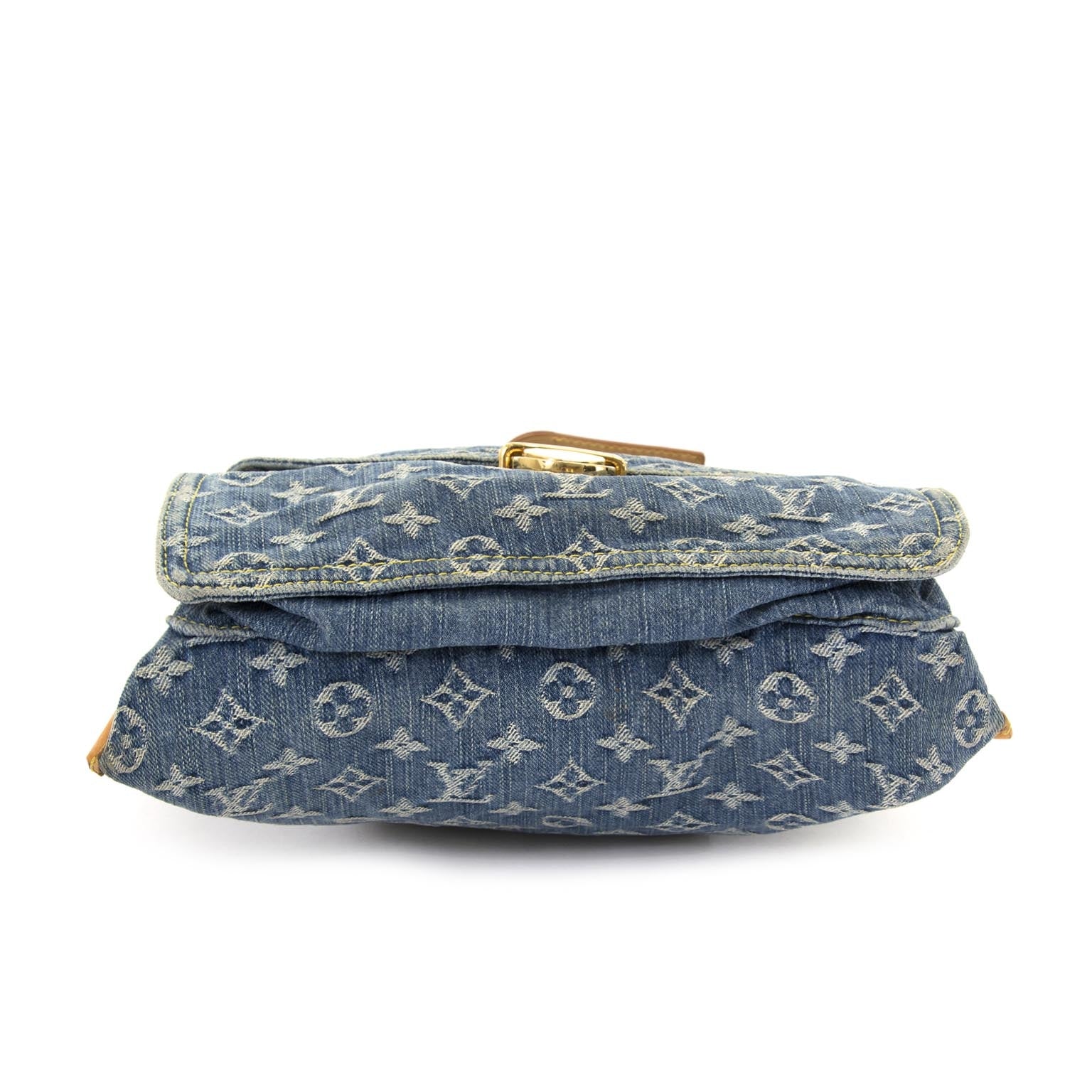 Bent u op zoek naar een authentieke designer handtas van Louis Vuitton? Koop en verkoop uw authentieke Louis Vuitton Flat Monogram Denim Shopper Tote