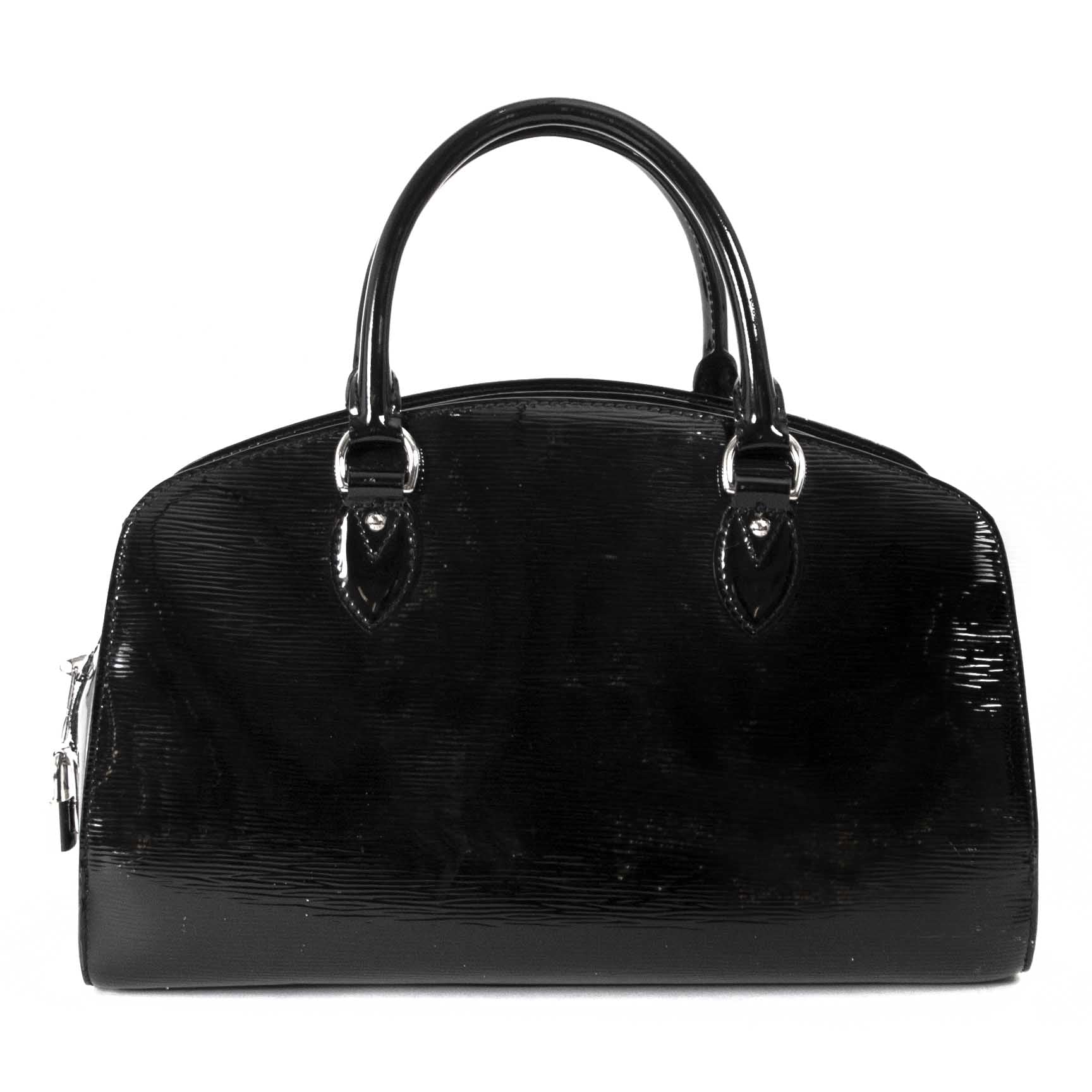 koop Louis Vuitton Black Electric Pont Neuf PM Bag en betaal veilig online bij labellov