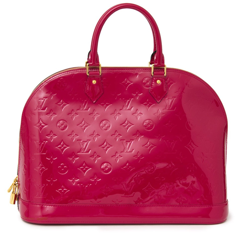 Authentieke Louis Cuitton Alma MM Indien roos paars voor de juiste prijs bij LabelLOV vintage webshop. Louis Vuitton Alma MM Indien purple pink. Veilig online winkelen. Luxe, vintage, mode. Antwerpen, België.
