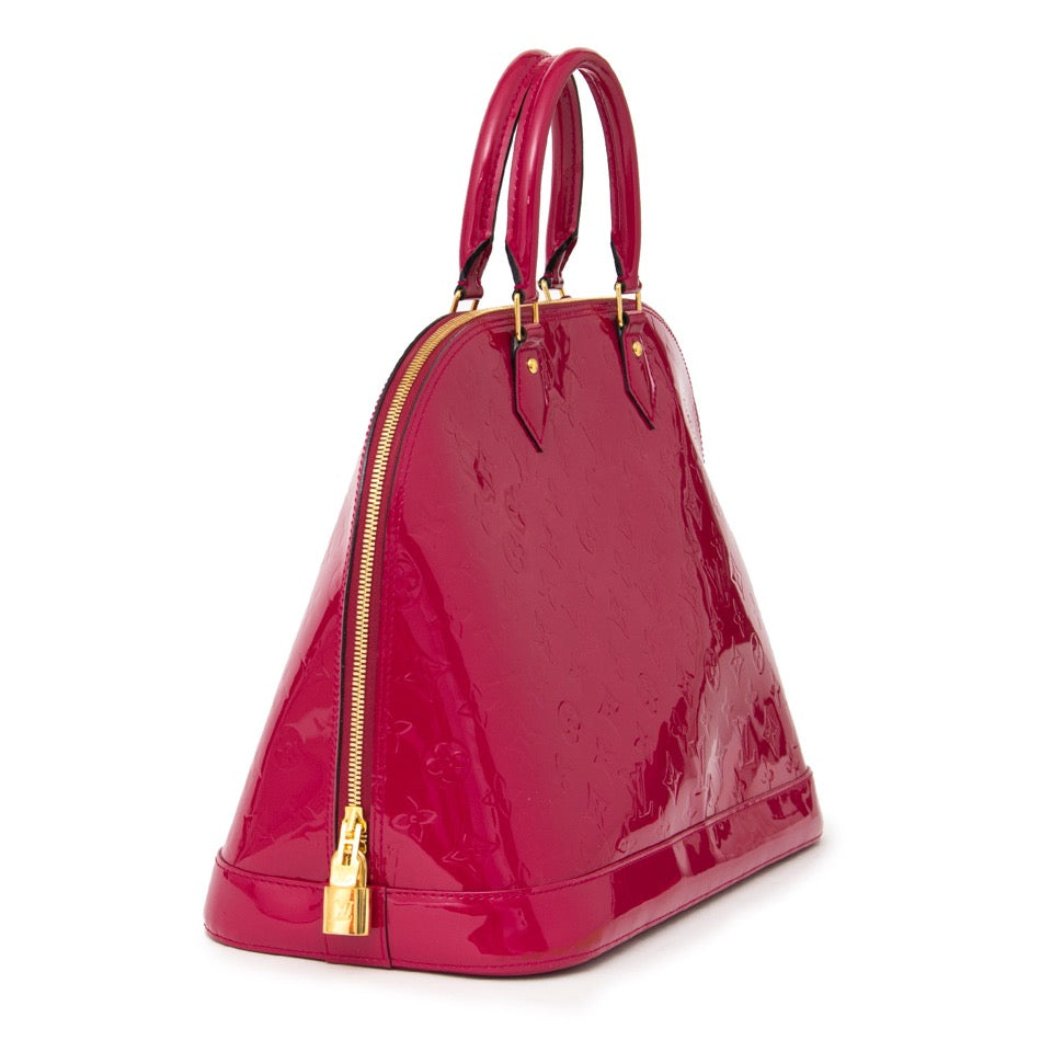 Buy Louis Vuitton Alma MM Indien Pink Purple at the right price at LabelLOV vintage webshop. Luxe, vintage, fashion. Safe and secure online shopping. Antwerp, Belgium.