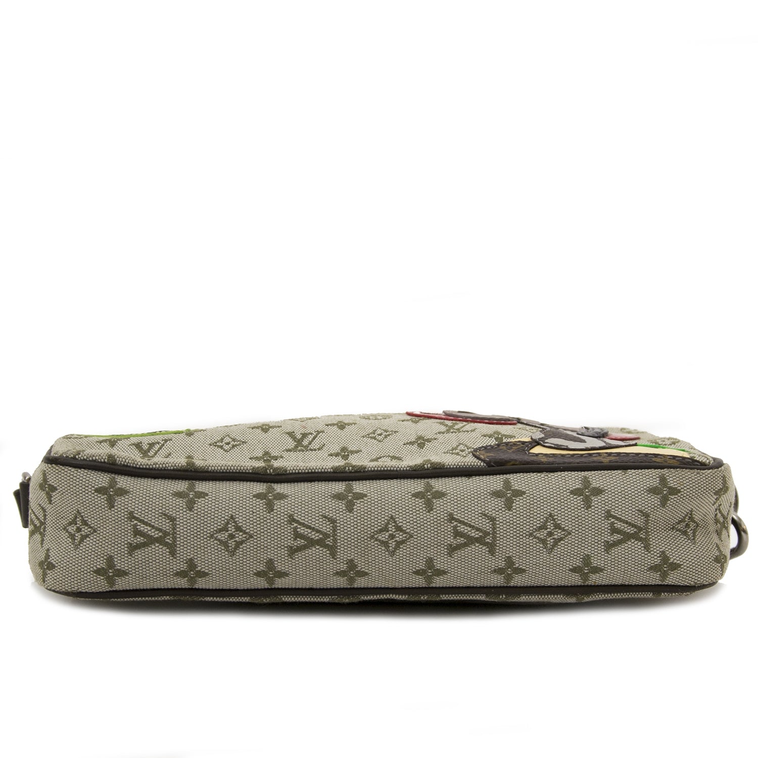 Buy authentic Louis Vuitton bags now online at Labellov vintage fashion webshop