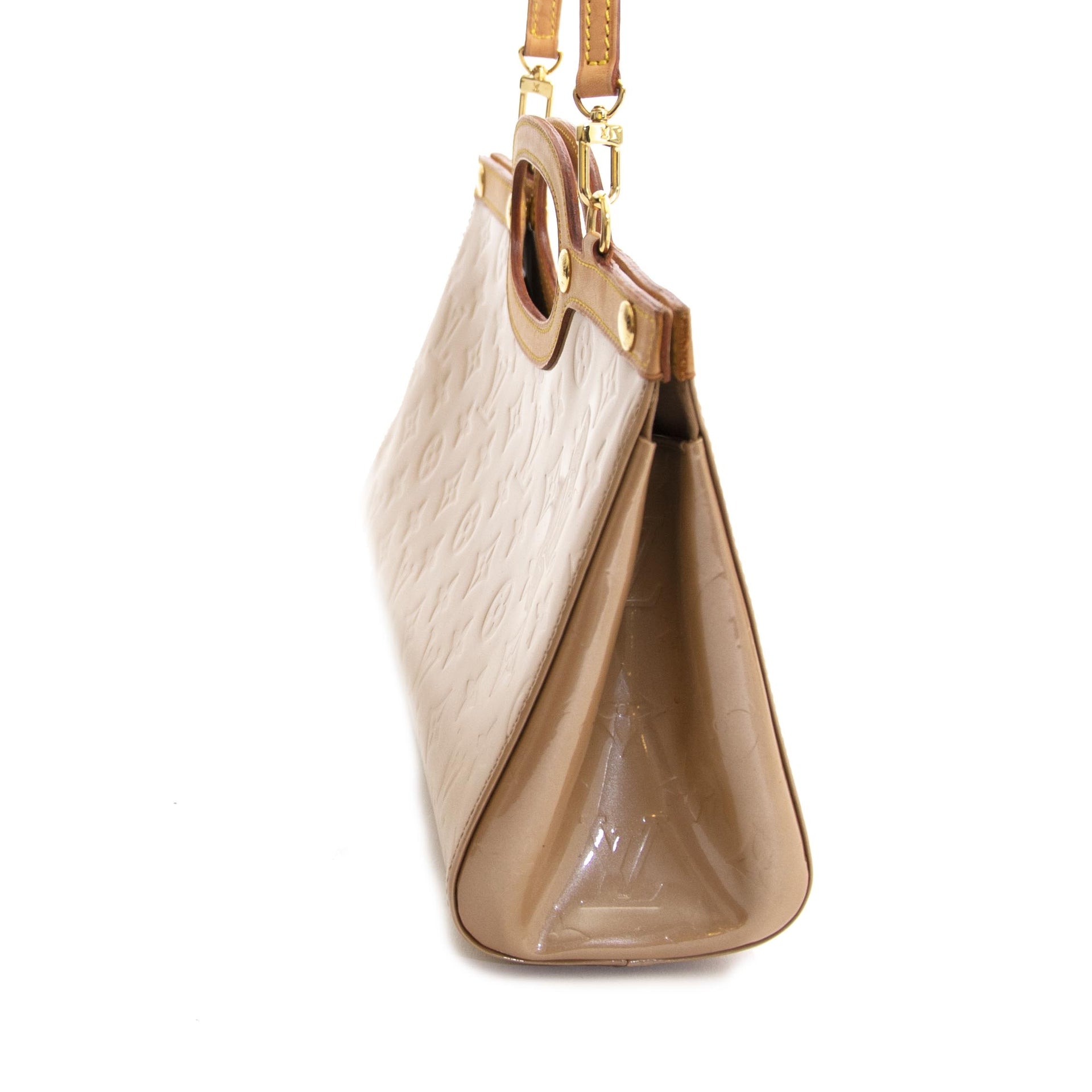 Louis Vuitton Vernis Roxbury Rose for sale at Labellov secondhand luxury