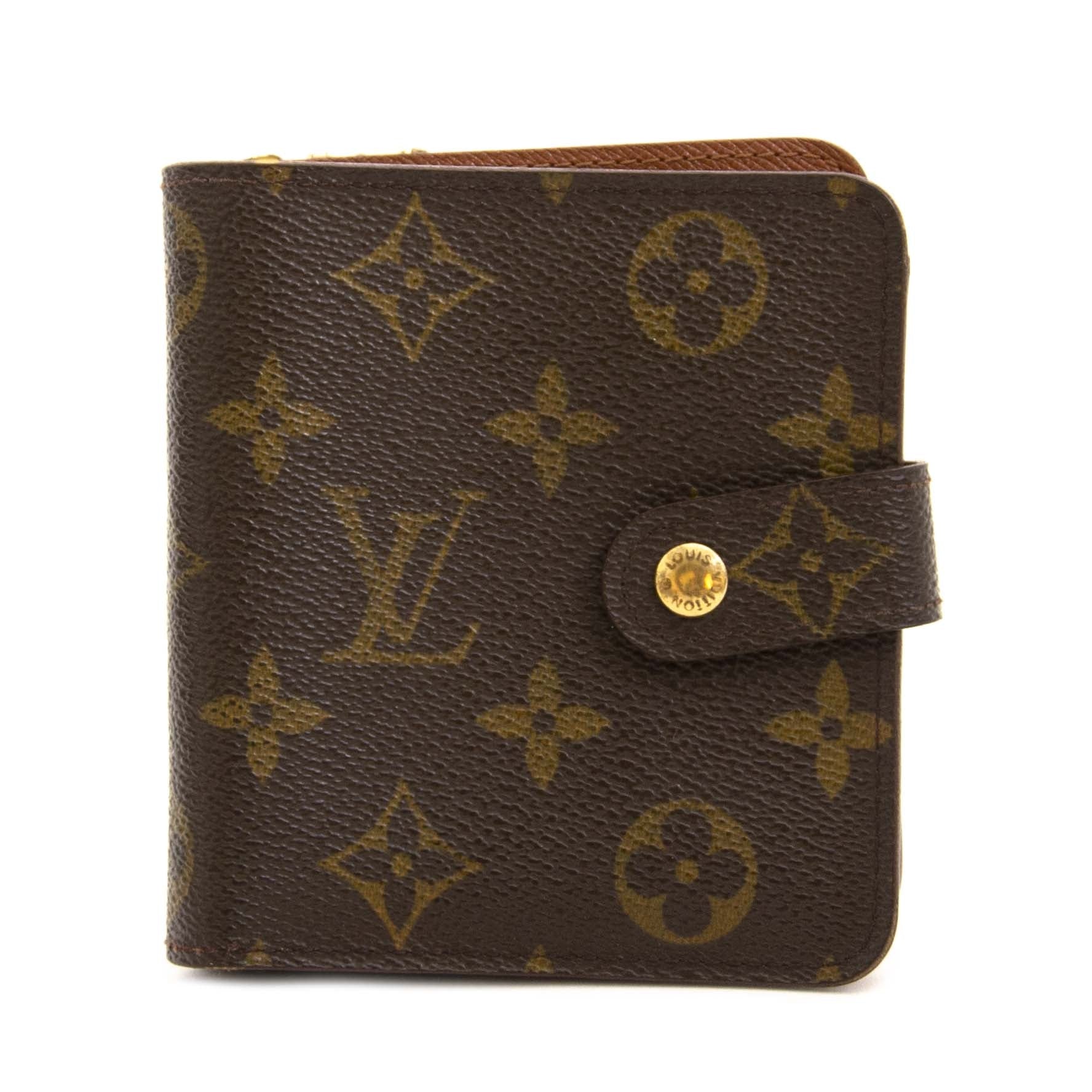 Louis Vuitton Monogram Compact Zip Wallet now for sale at labellov vintage fashion webshop belgium