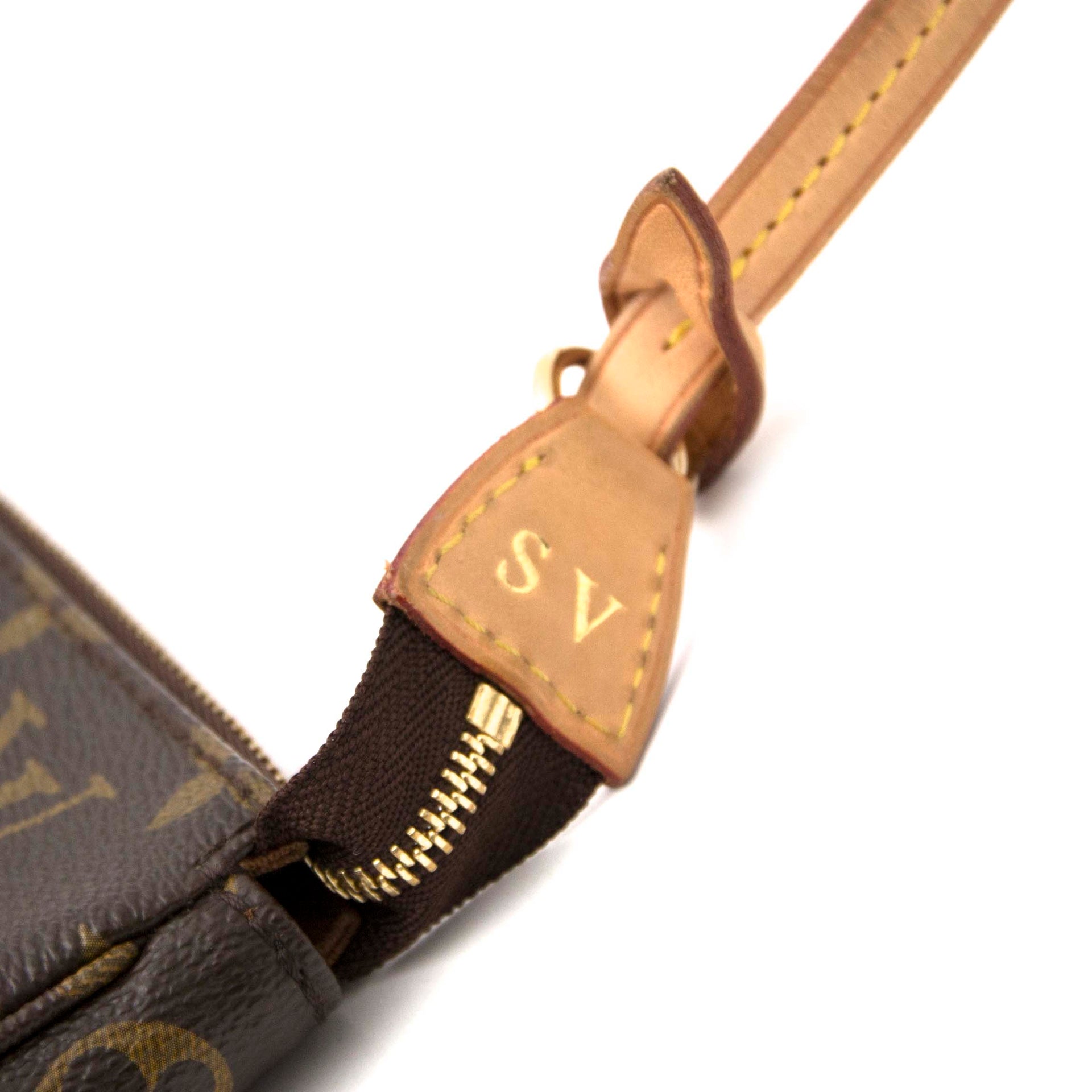 Louis Vuitton Pochette Accessoire