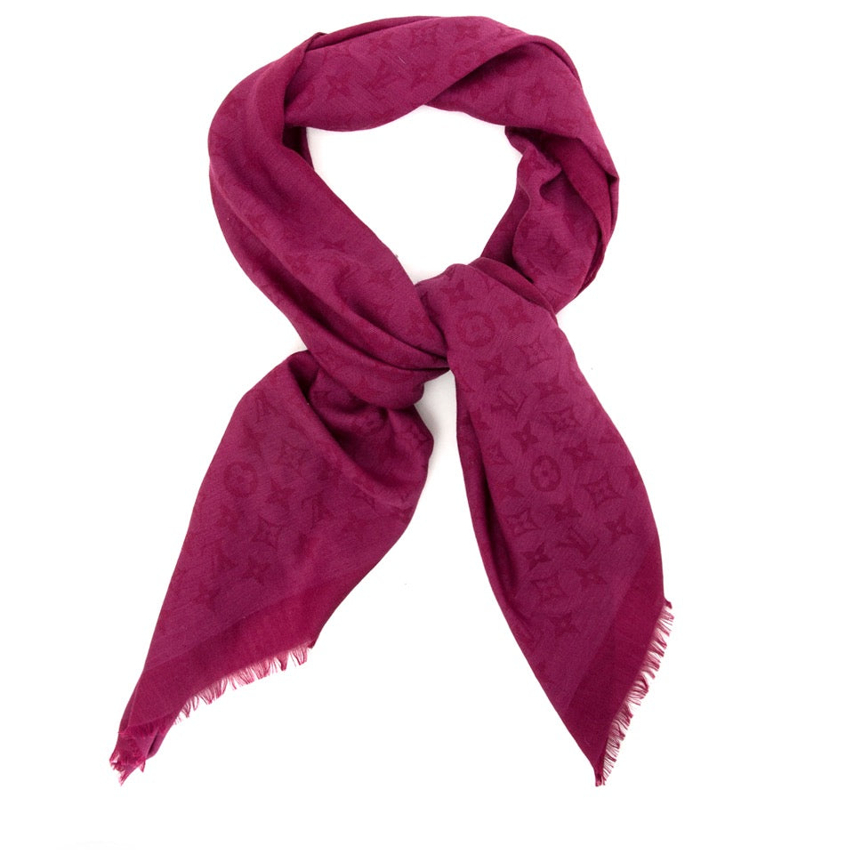 Louis Vuitton Etole Monogram Cassis Carré secondhand cashmere at the best price