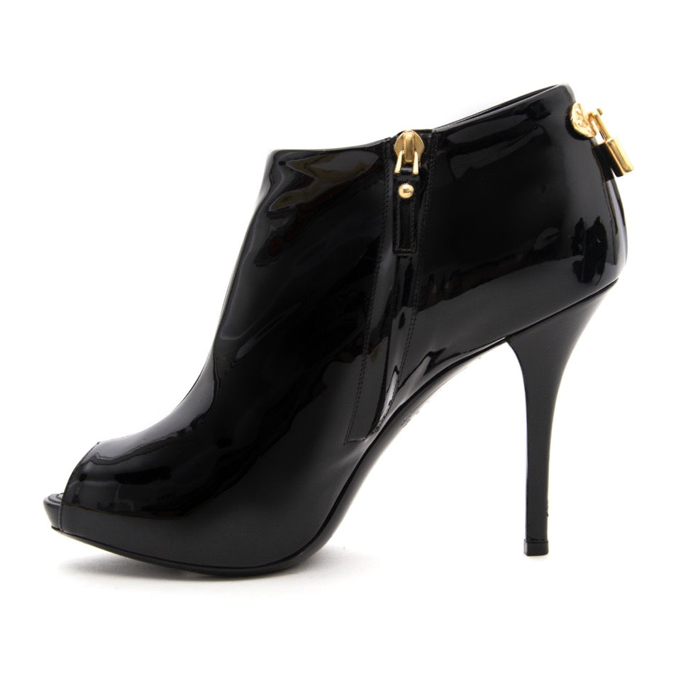 acheter en ligne comme neuf Louis Vuitton Black Patent Leather Booties