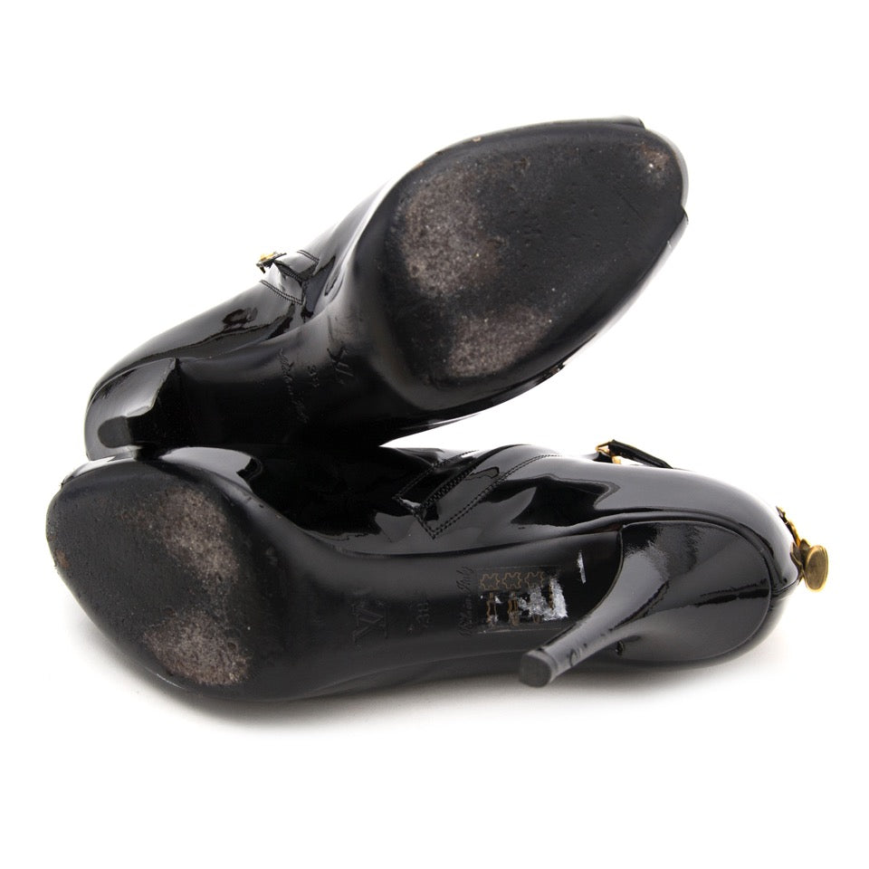 Louis Vuitton Black Patent Leather Booties only worn once webshop luxury seocndhand