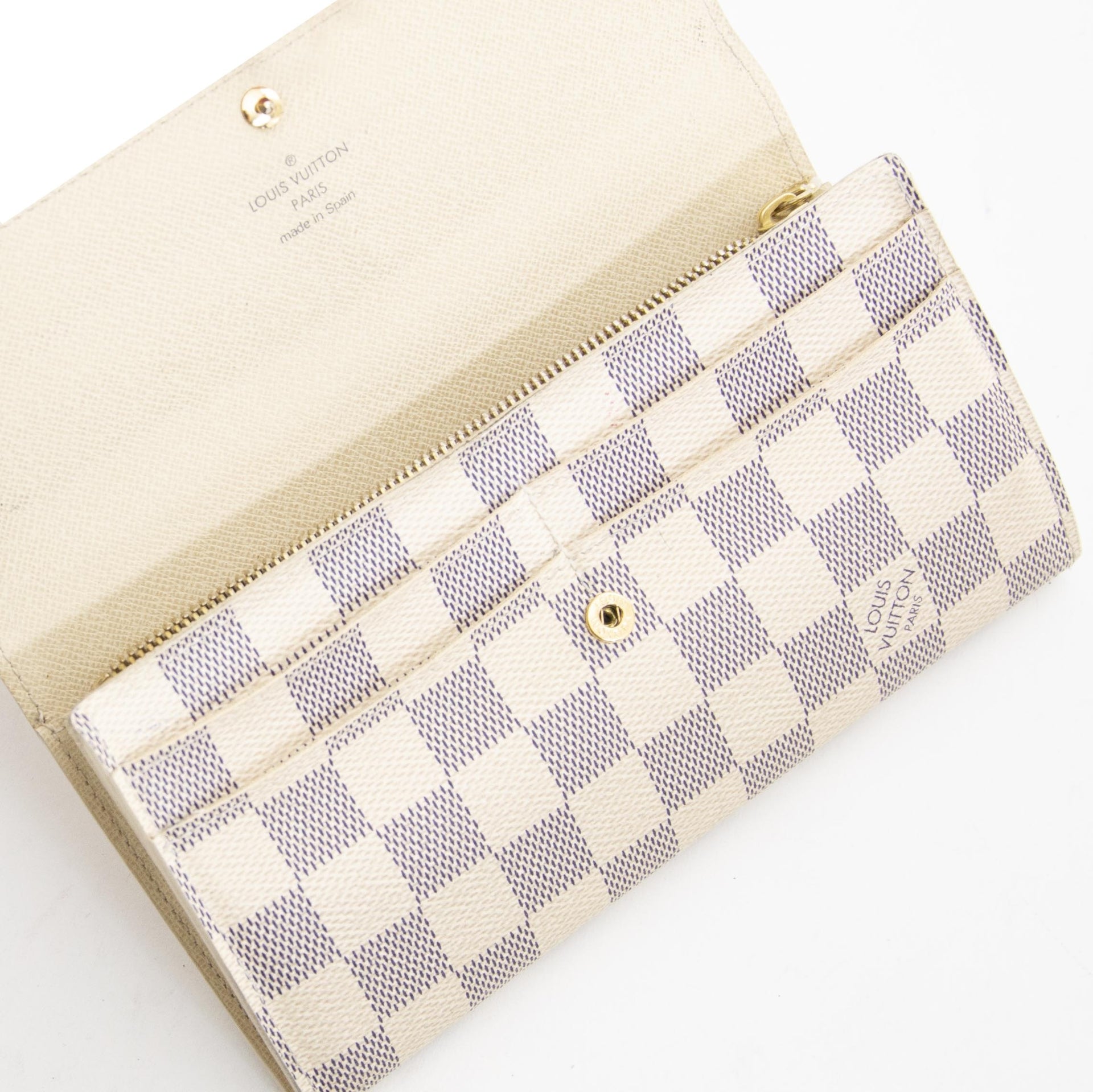 Louis Vuitton Sarah Damier Azur Wallet pour le meilleur prix chez Labellov à Anvers Belgique