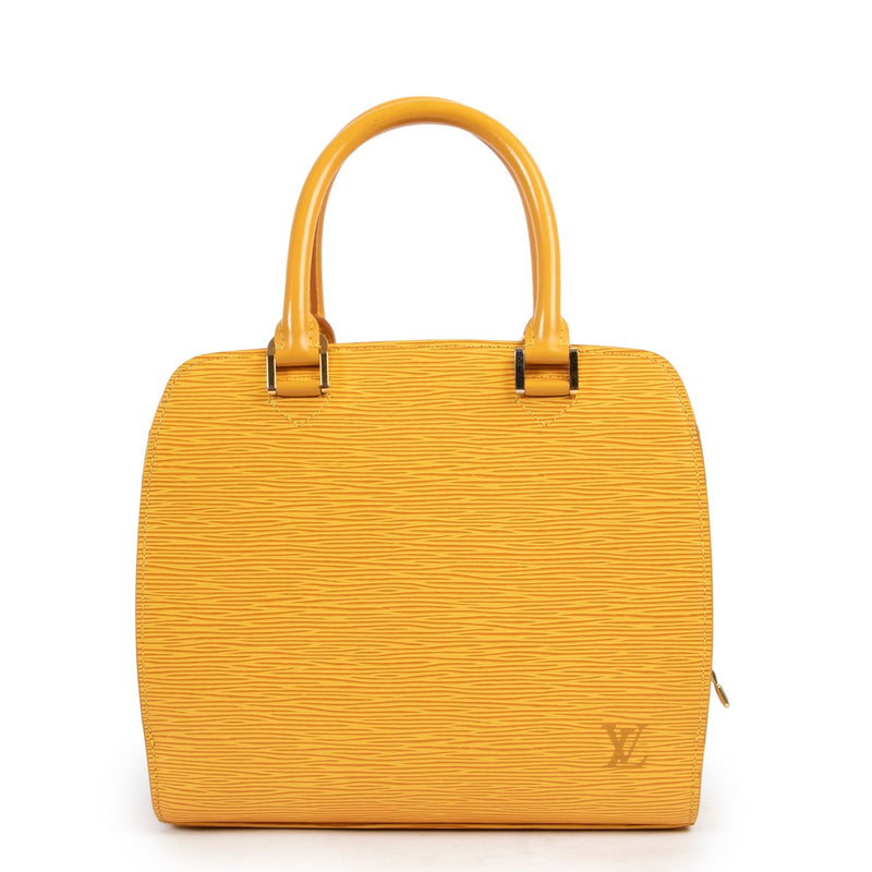 Shop safe online at Labellov in Antwerp this 100% authentic second hand Louis Vuitton Yellow Epi Pont-Neuf Top Handle