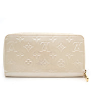 Louis Vuitton Zippy Wallet Corai Patent Leather now safe and secure available on www.labellov.com at the best price