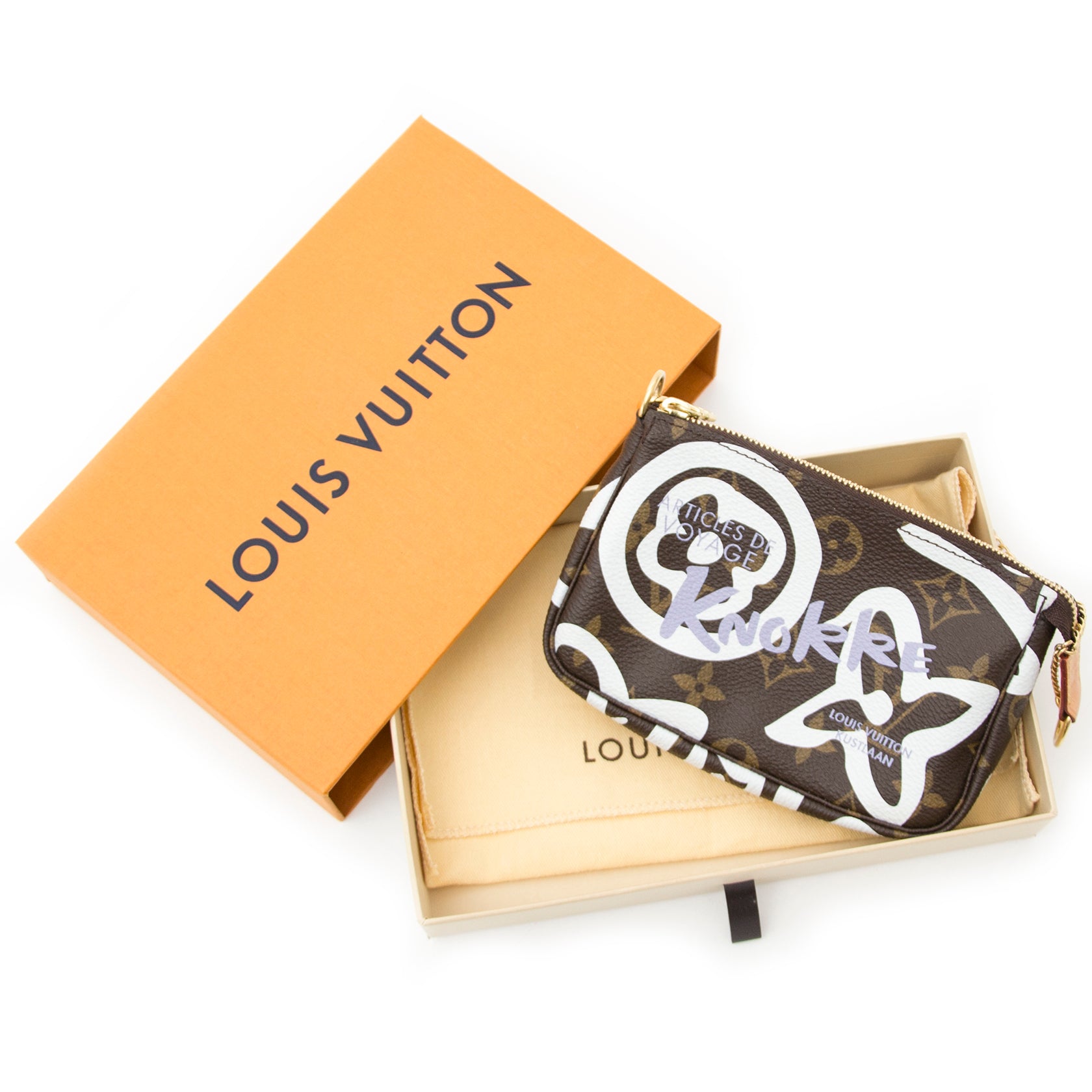 Acheter votre Louis Vuitton Limited Edition Pochette Accessoire 'Knokke' pour le meilleur prix chez Labellov