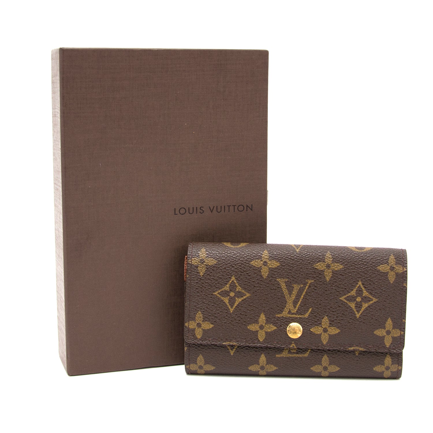 Vintage Louis Vuitton Brown Monogram for the best price at Labellov webshop. Safe and secure online shopping with 100% authenticity. Vintage Louis Vuitton Monogram pour le meilleur prix.
