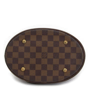 acheter en ligne pour le meilleur prix Louis Vuitton Damier Ebene Marais Bucket Bag PM