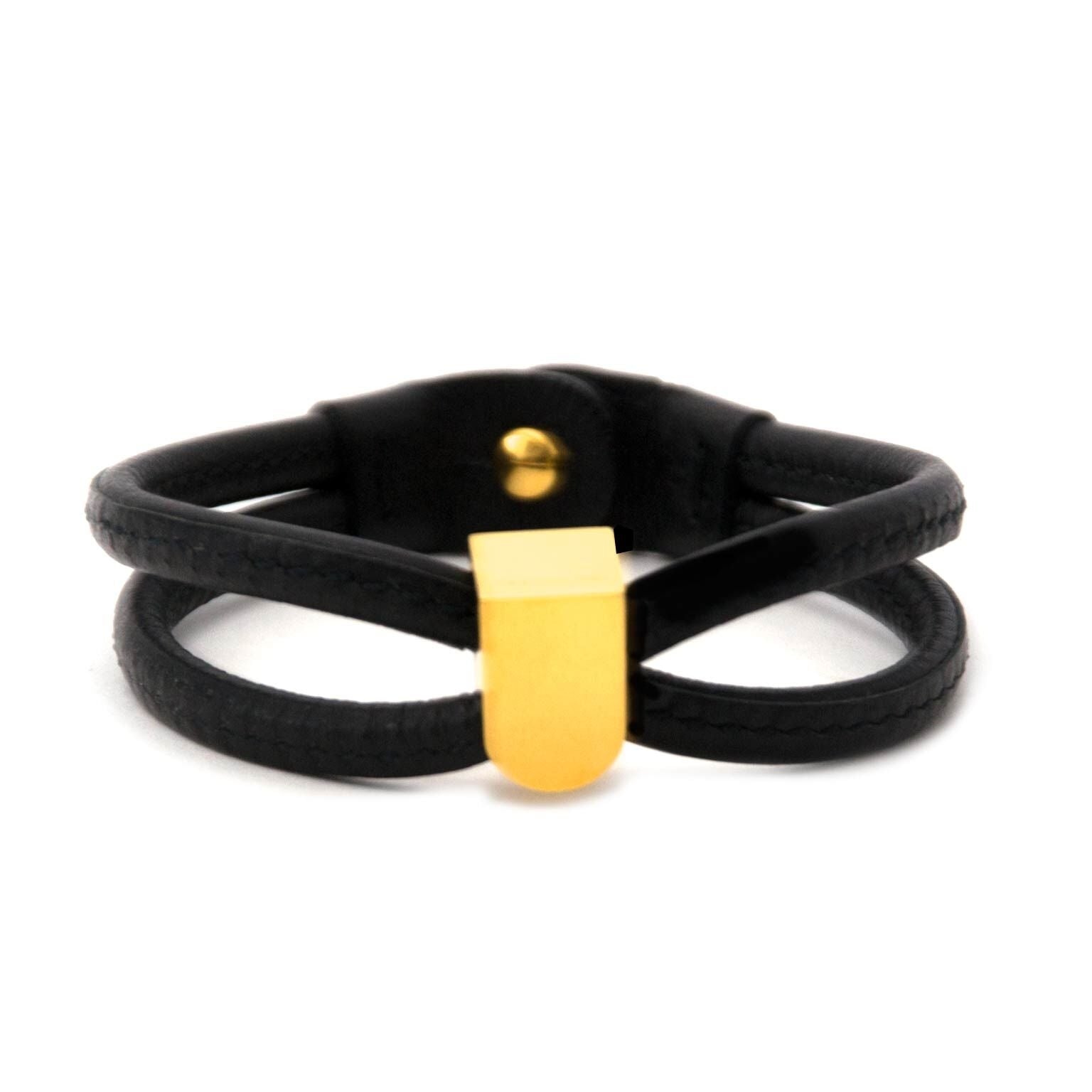 koop Delvaux Black Leather Bracelet aan een goede prijs bij labellov