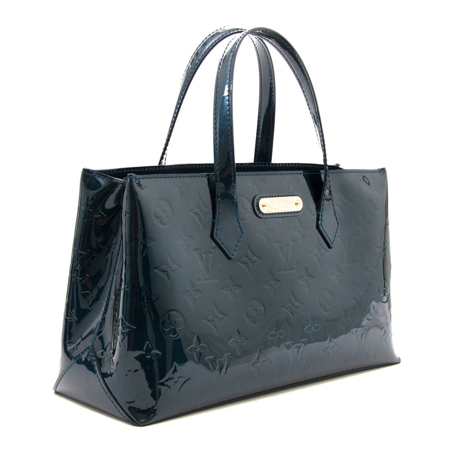 koop online aan de beste prijs Louis Vuitton Wilshire PM Bleu Nuit Patent Leather Handbag