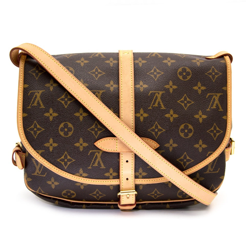 S*⁺様 LOUIS VUITTON モノグラム ショルダーバッグ Louis Vuitton Monogram Canvas Saumur Messenger Bag – Labellov