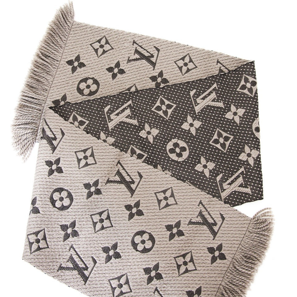 shop safe online your designer scarf Louis Vuitton Verone Wool/Silk Logo Mania Scarf worldwide shipping