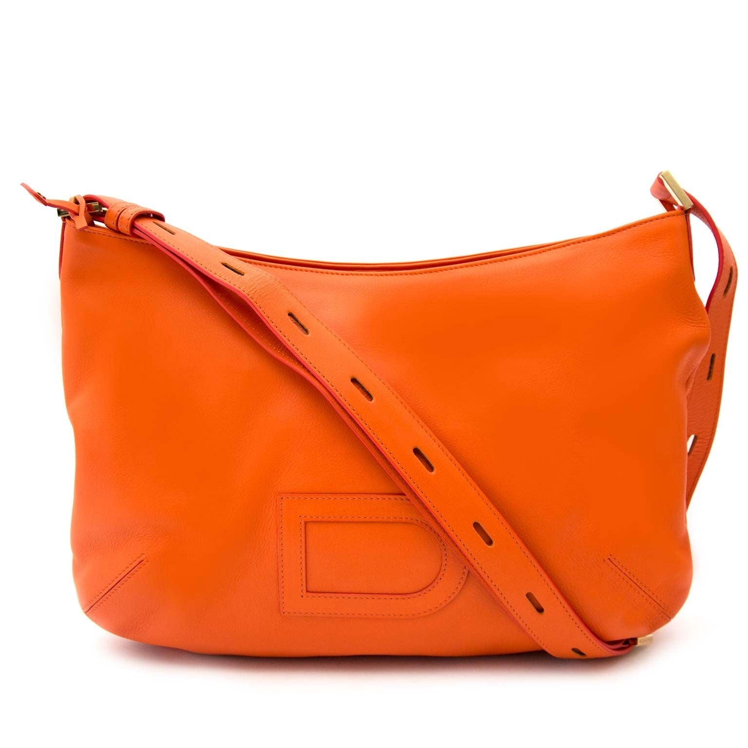 Buy and sell your delvaux bag at labellov