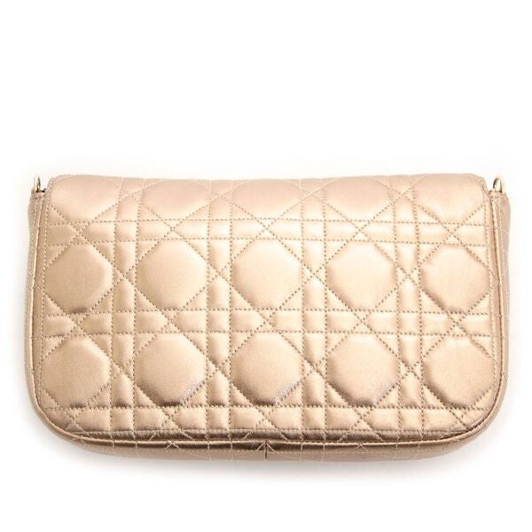 Koop tweedehands Dior handtassen bij Labellov.