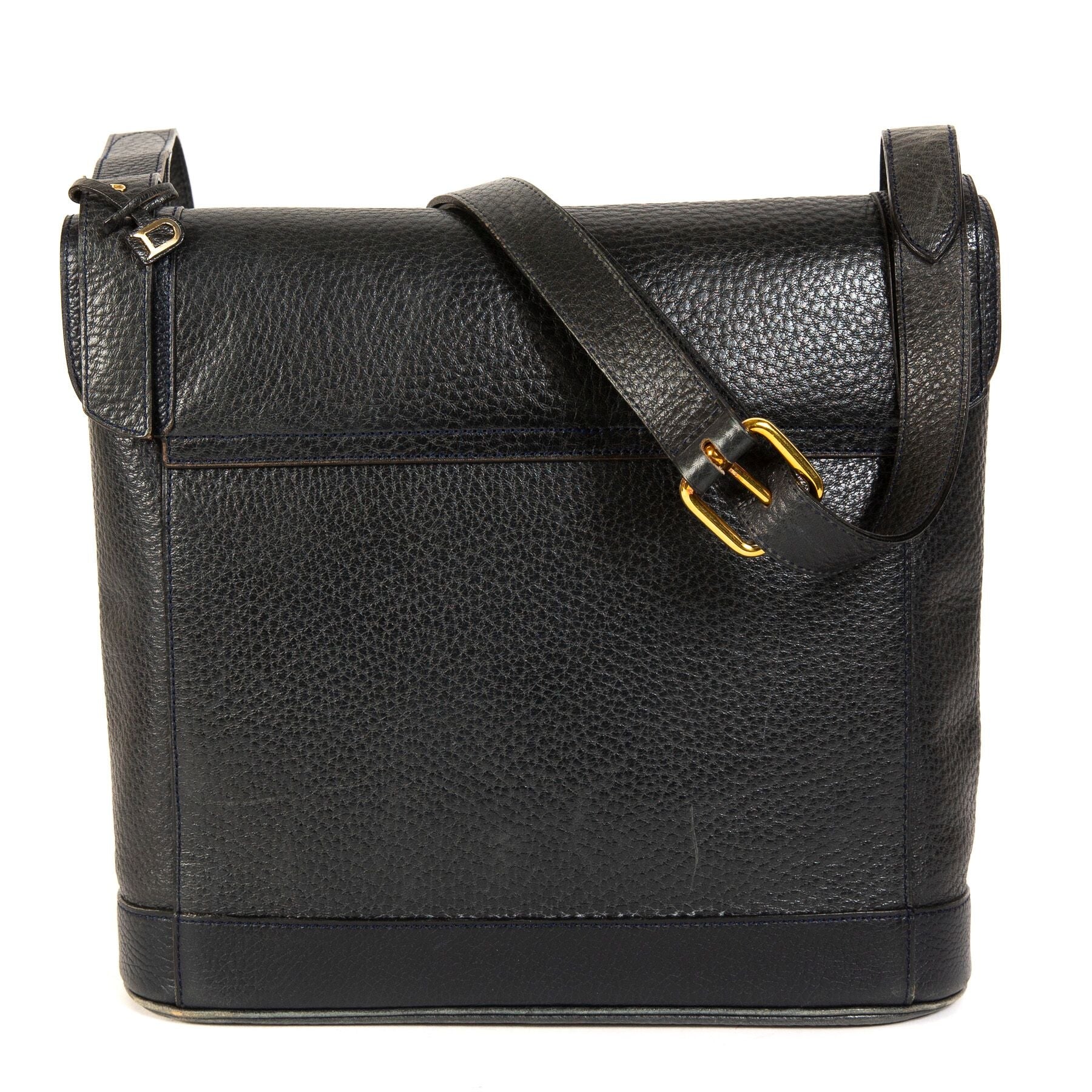 Buy secondhand Delvaux handbags at Labellov.