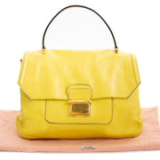 Koop authentieke tweedehands Miu Miu tassen bij Labellov vintage webshop aan de laagste prijs.