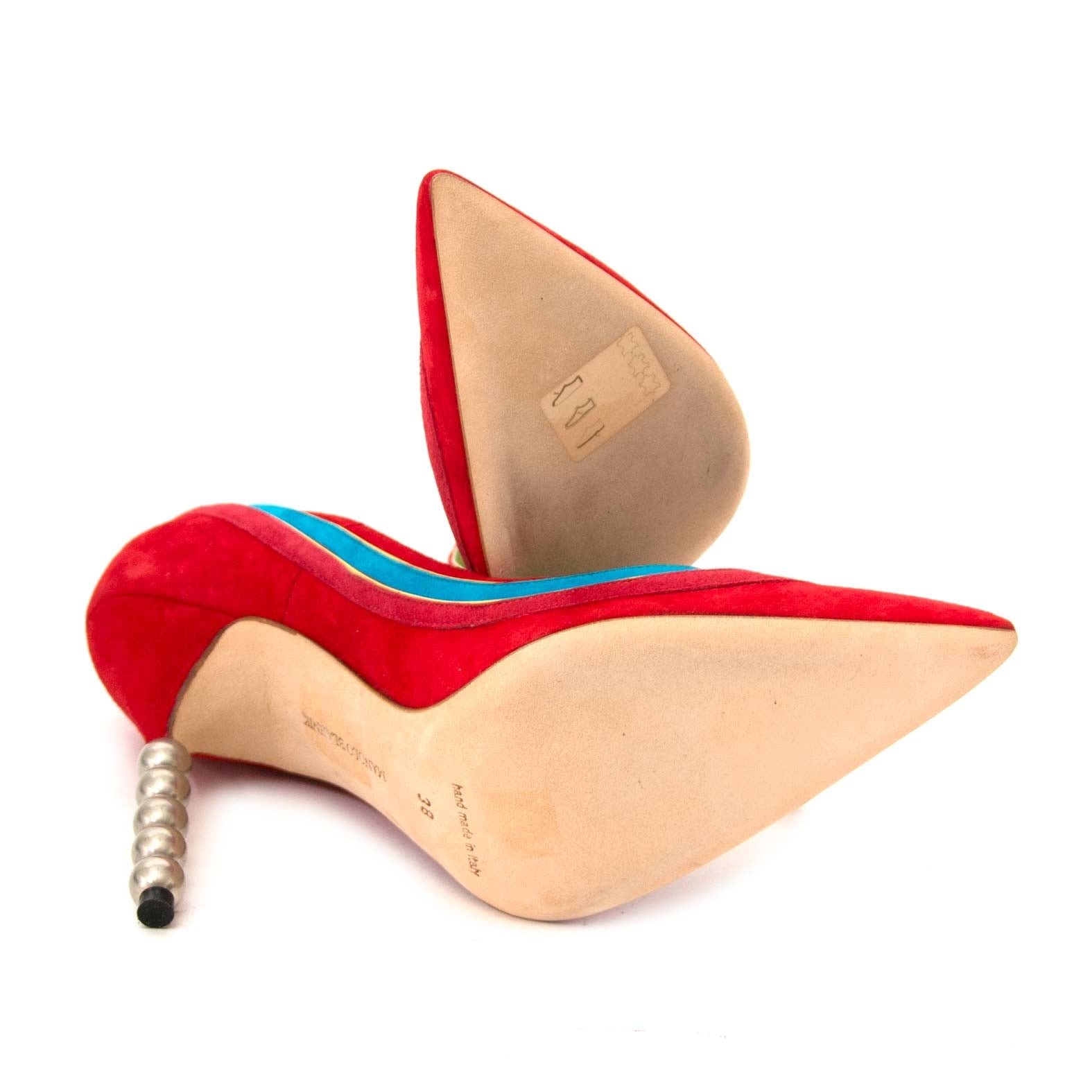 Manolo blahnik pumps online at Labellov vintage webshop