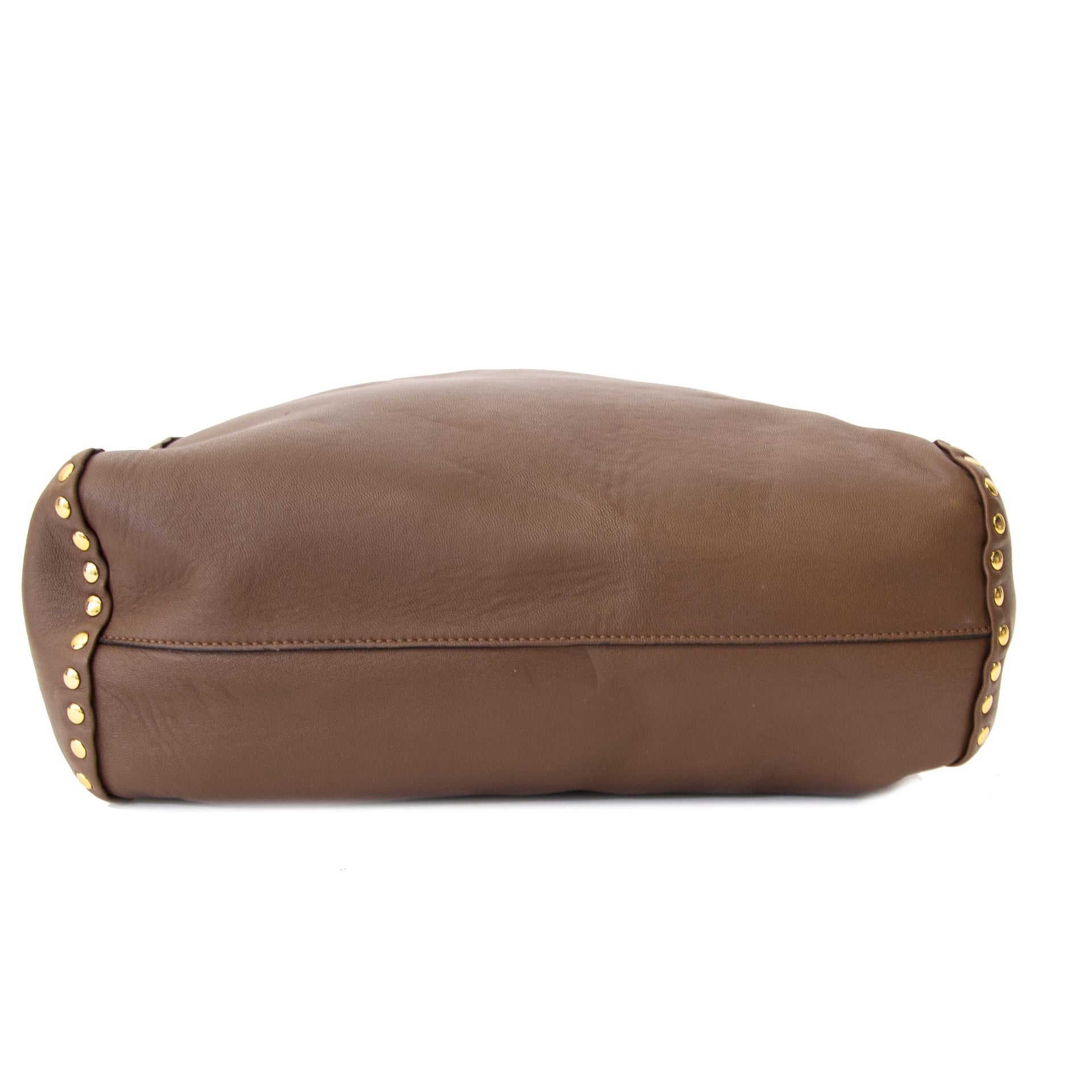 Bruine leren Marni handtassen te koop bij Labellov. Online webshop voor vintage designer handtassen