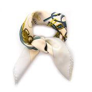 Vintage Hermès Carré scarf for the best price at Labellov webshop. Safe and secure online shopping with 100% authenticity. Vintage Hermès Carré foulards pour le meilleur prix.