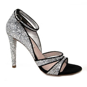 Buy authentic Miu Miu glitter shoes at the right price at LabelLOV vintage webshop. Safe and secure online shopping.