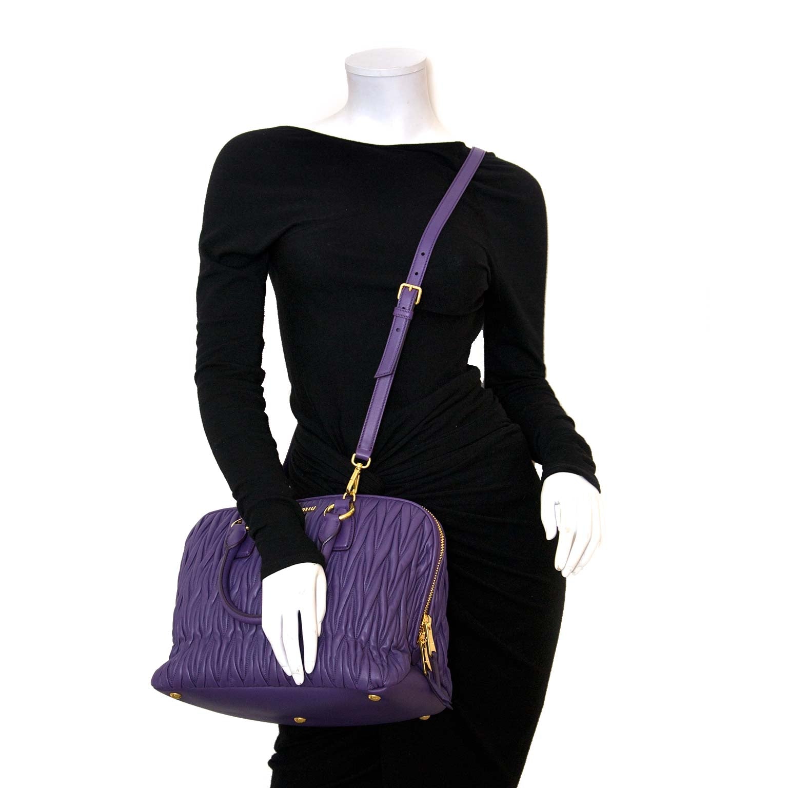 Labellov vintage shop for luxury fashion