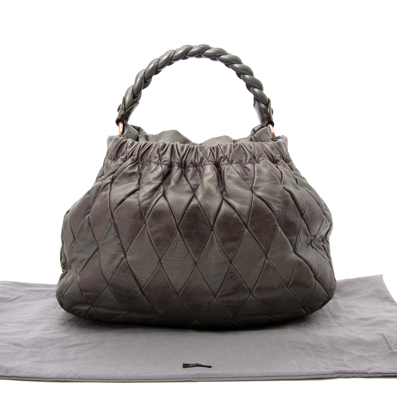 Secondhand luxury for the best price available online at labellov timeless luxury