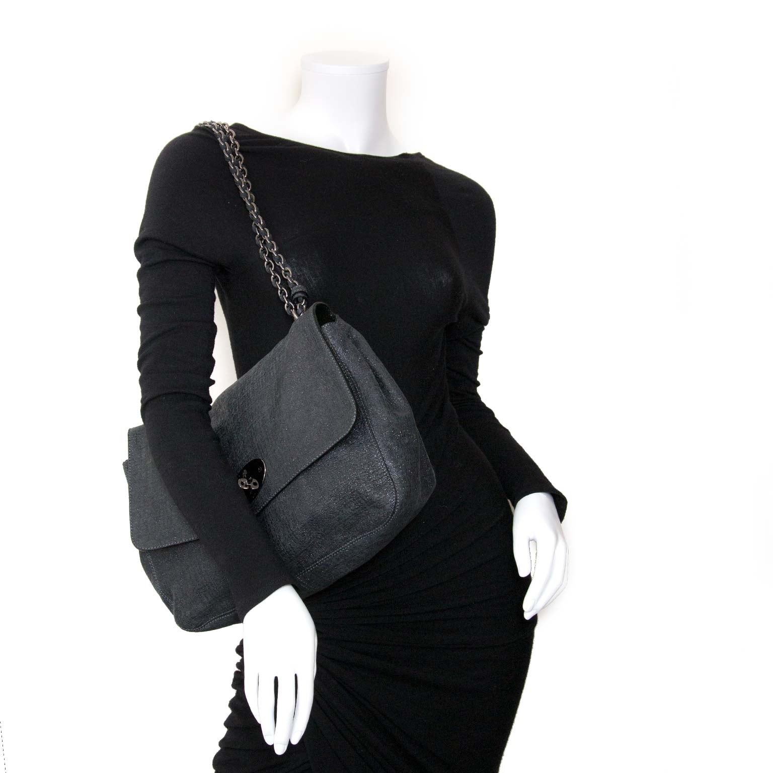 mulberry large lily shiny shoulder bag now for sale at labellov vintage fashion webshop belgium