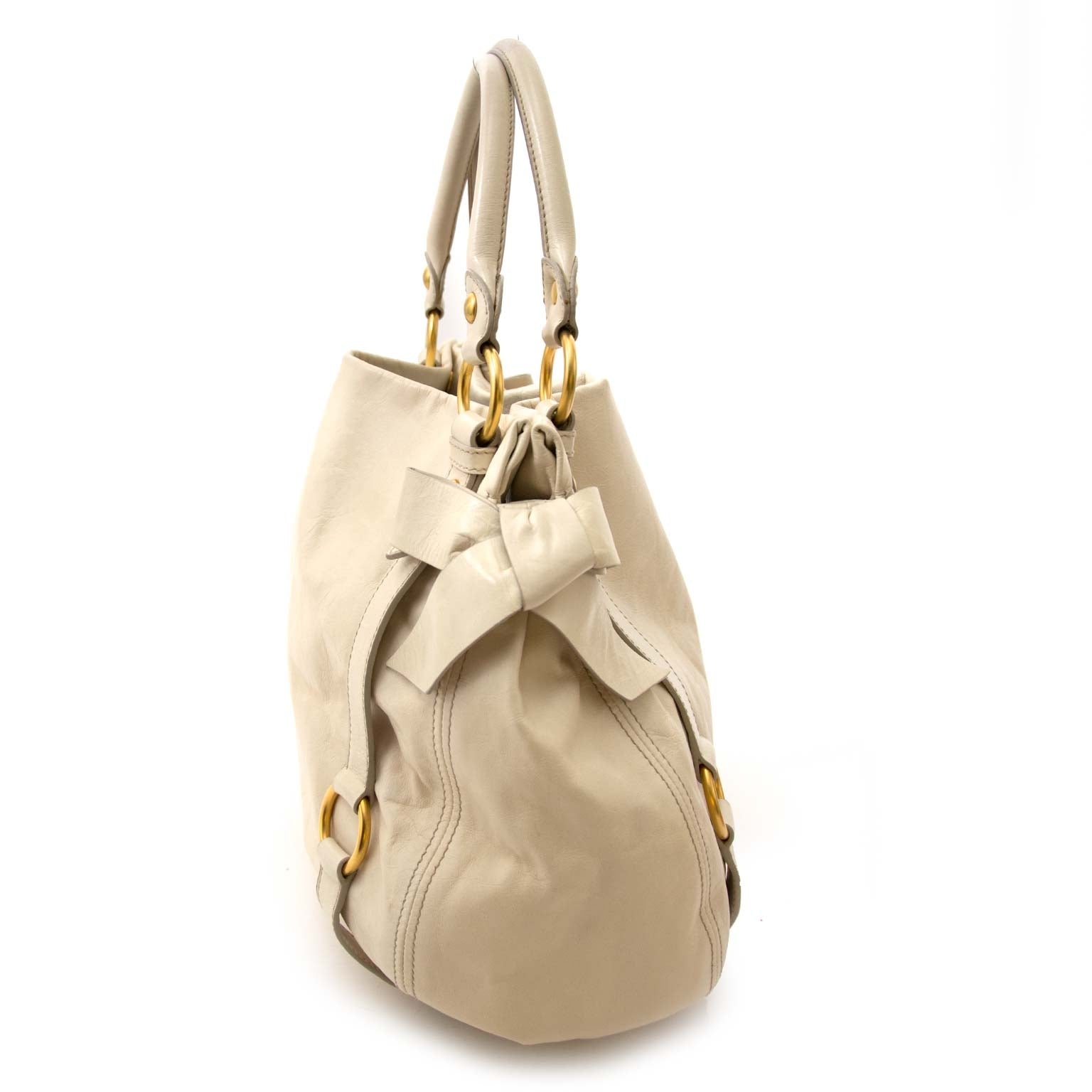 Seconde-à-main sacs de Miu Miu à vendre à Labellov webshop