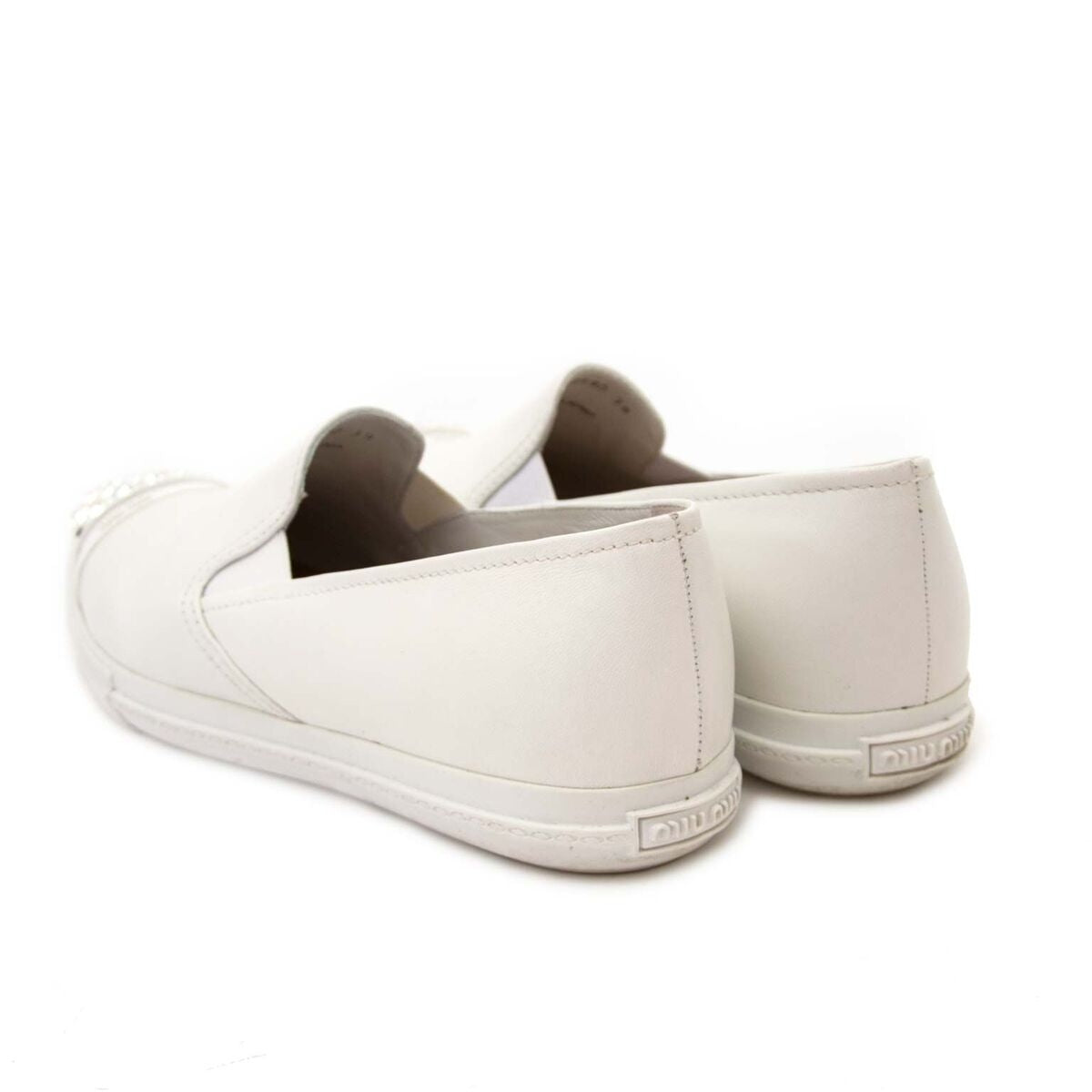 Achetez authentique Miu Miu baskets pour le bon prix chez LabelLOV.