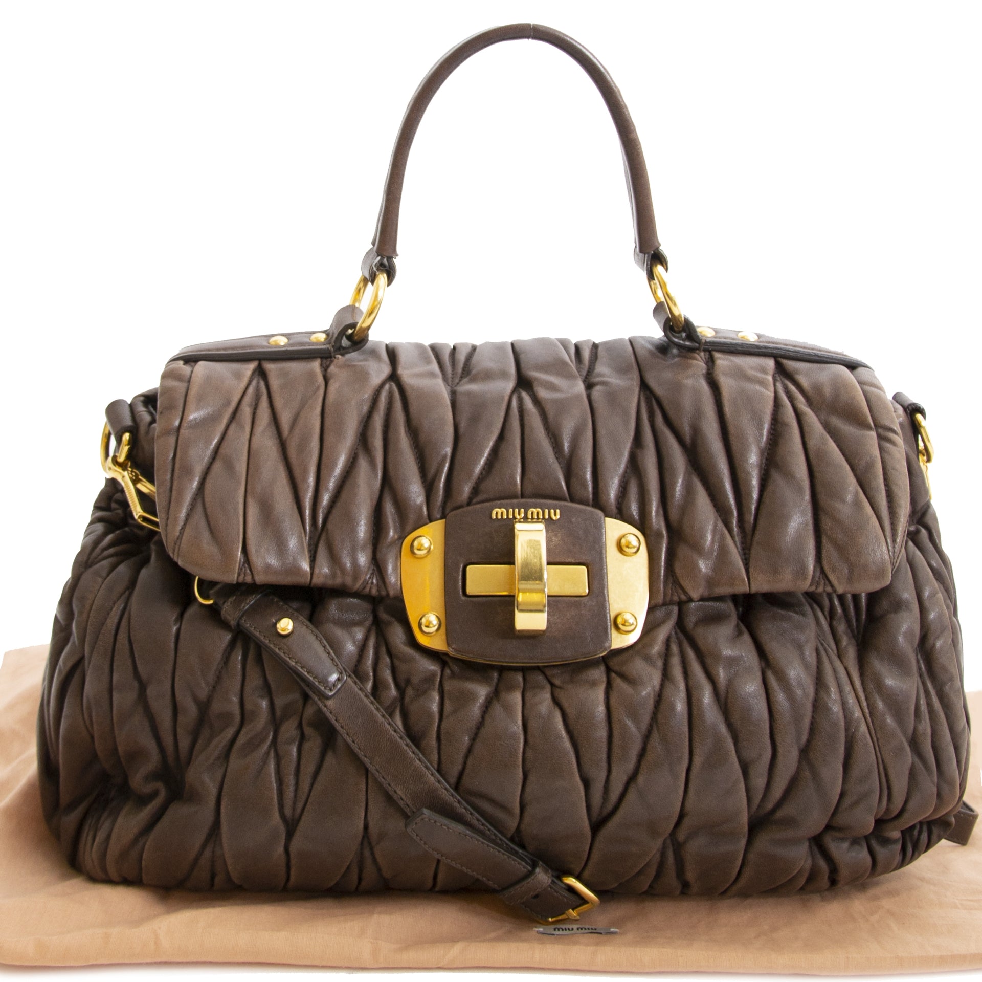 Miu Miu matelasse bruin leder top handle tas nu te koop bij labellov vintage mode webshop belgië