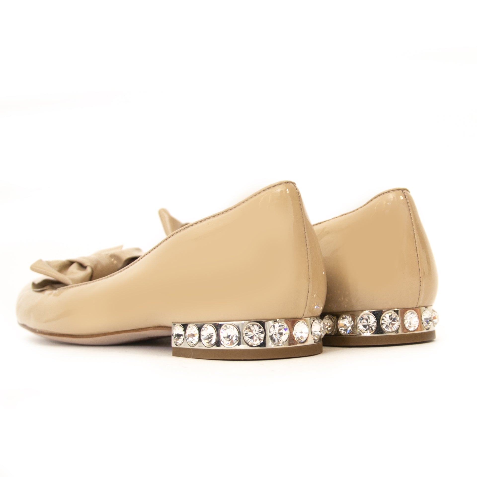 Miu Miu Beige Patent Jewel Heel Flats - Size 37 en ligne chez labellov.com pour le meileur prix