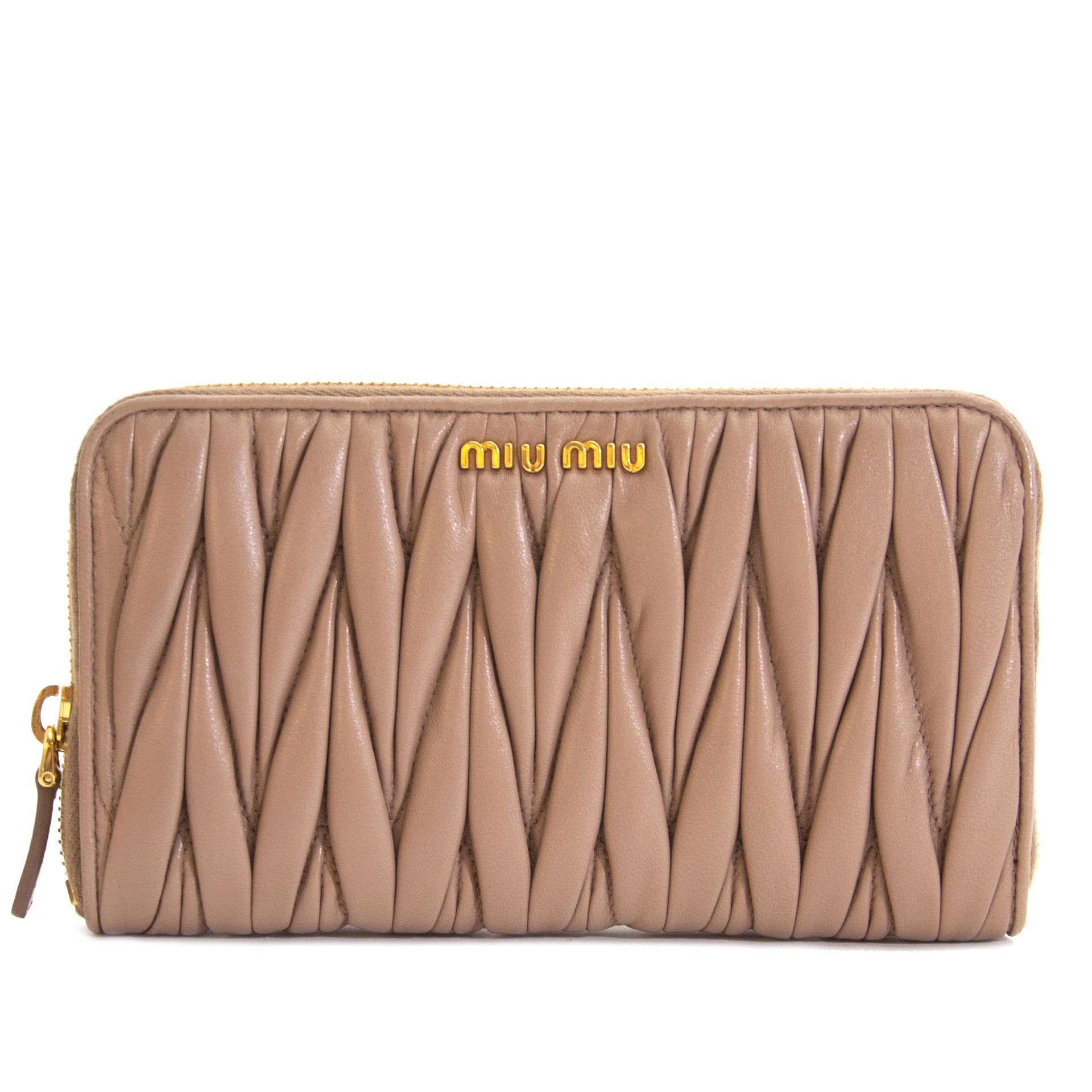 Buy authentic second hand Miu Miu Matelassé Wallet at online webshop LabelLOV