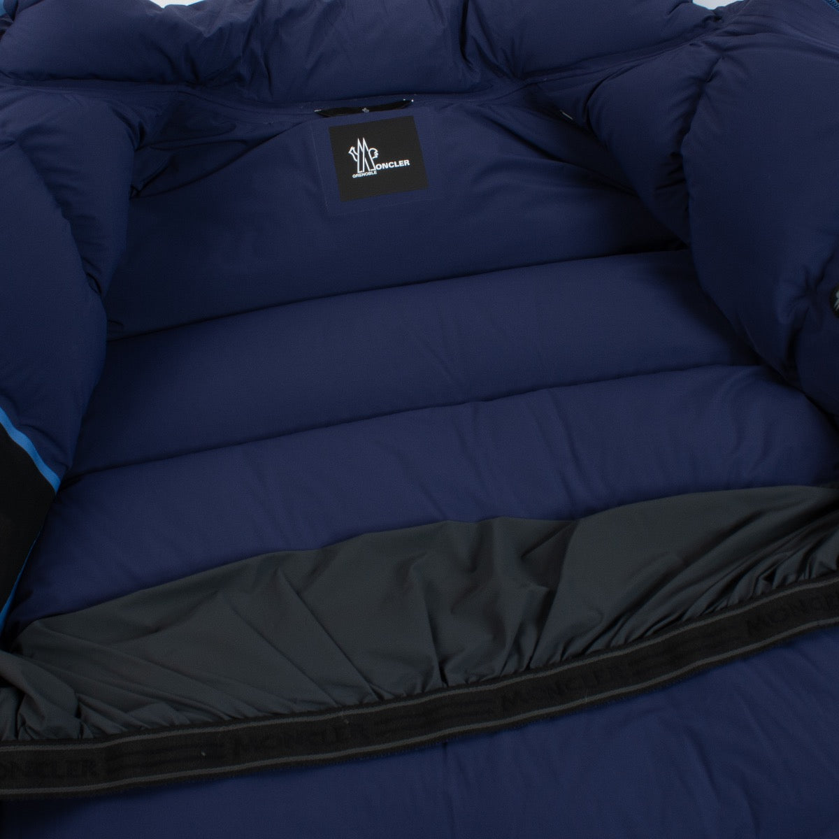 shop 100% authentic second hand Moncler Blue Taku Giubbotto Grenoble Jacket - Size 3 on Labellov.com
