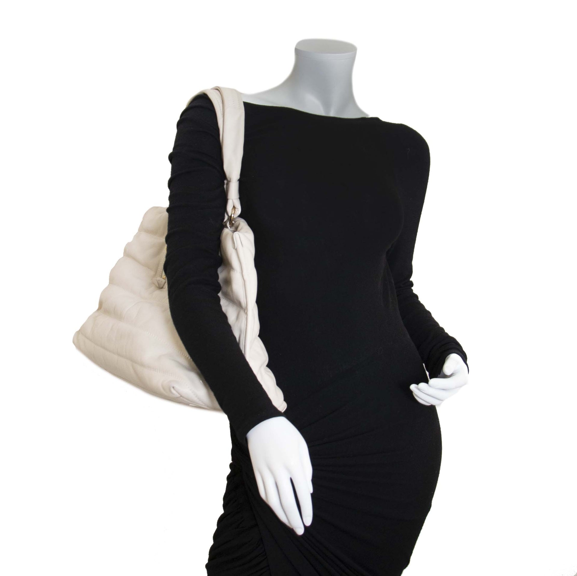 We buy and sell your designer bags for the best price