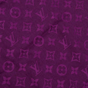 Vintage Louis Vuitton cassis shawl for the best price at Labellov webshop. Safe and secure online shopping with 100% authenticity. Vintage Louis Vuitton cassis foulard pour le meilleur prix.