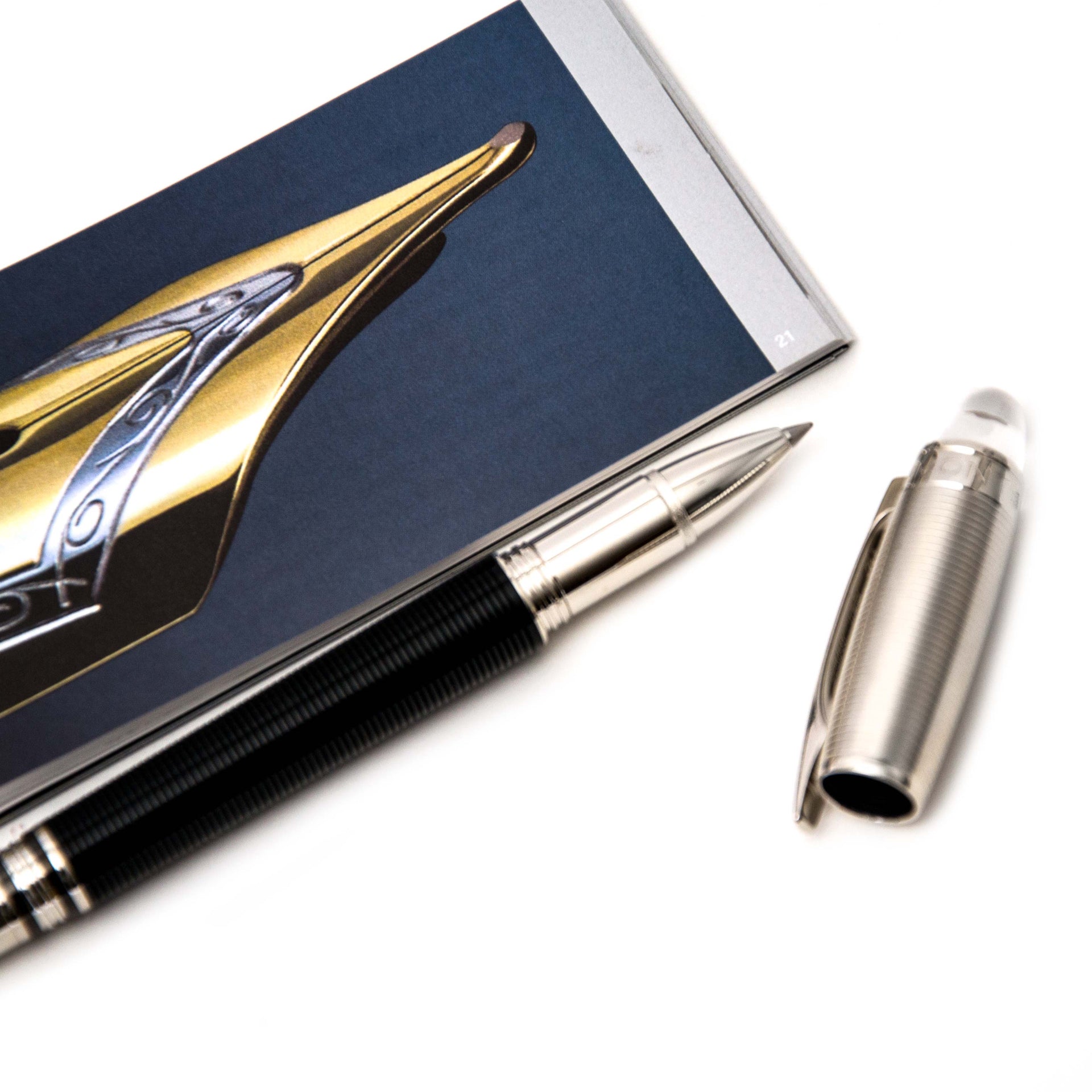 Buy authentic ballpoint Montblanc black Starwalker at Labellov