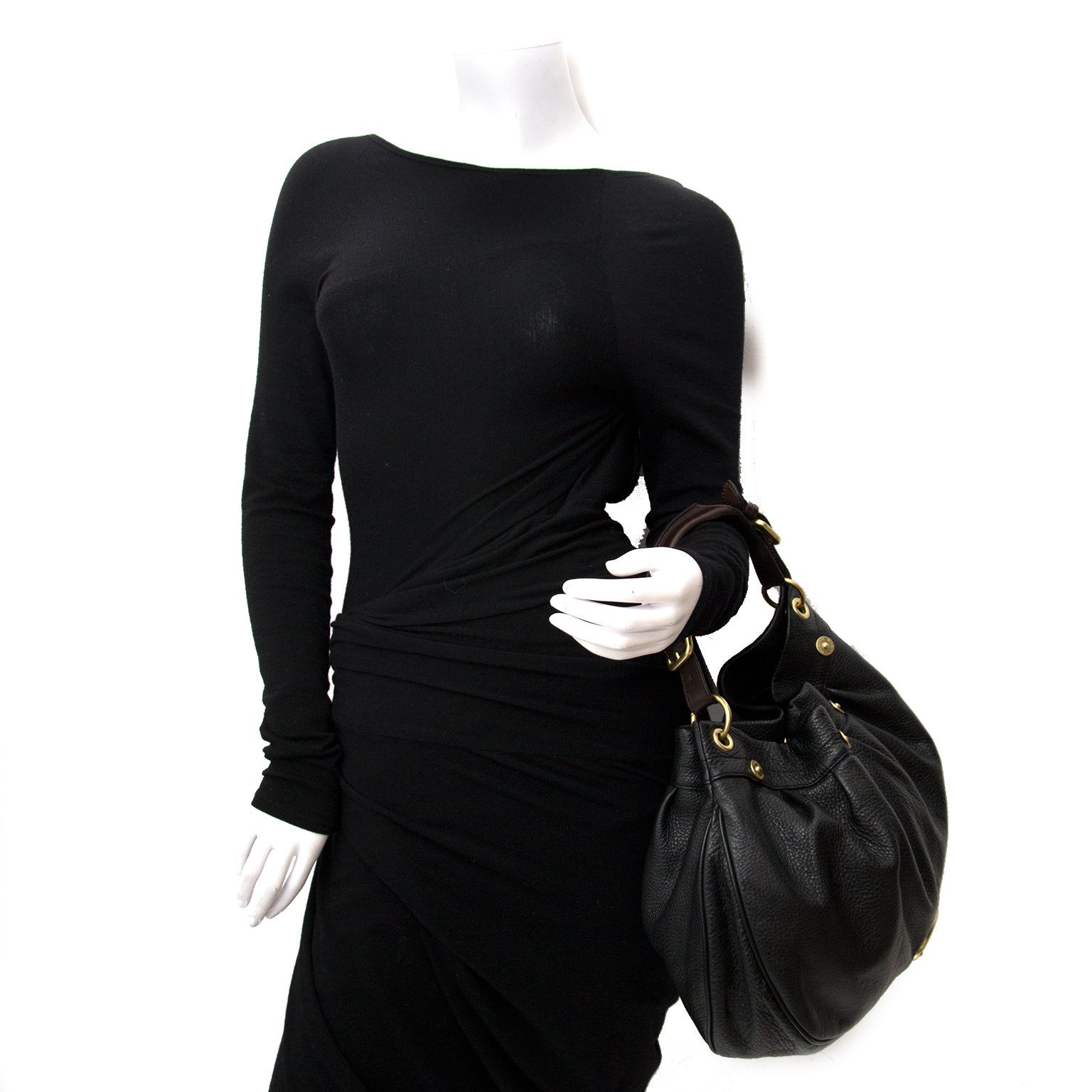 Op zoek naar een Mulberry Zwarte Lederen Mitzy Handtas? Nu online op labellov.com tegen de beste prijs.