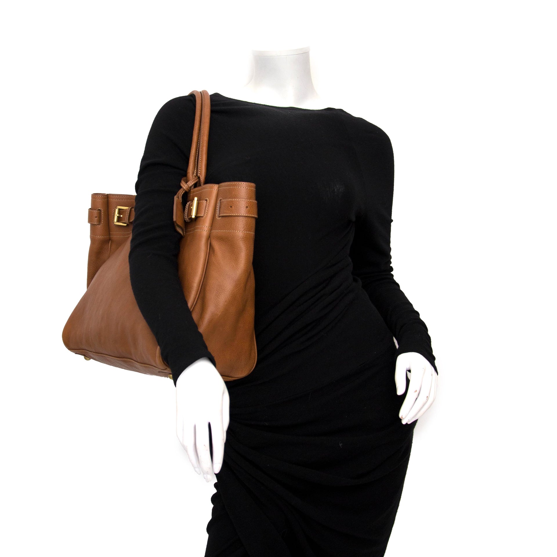Are you looking for an iconic Mulberry Bayswater Tote Camel?