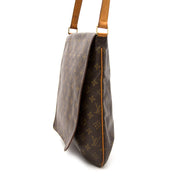 Buy and sell your preloved designer bags for the best rates online at Labellov luxury