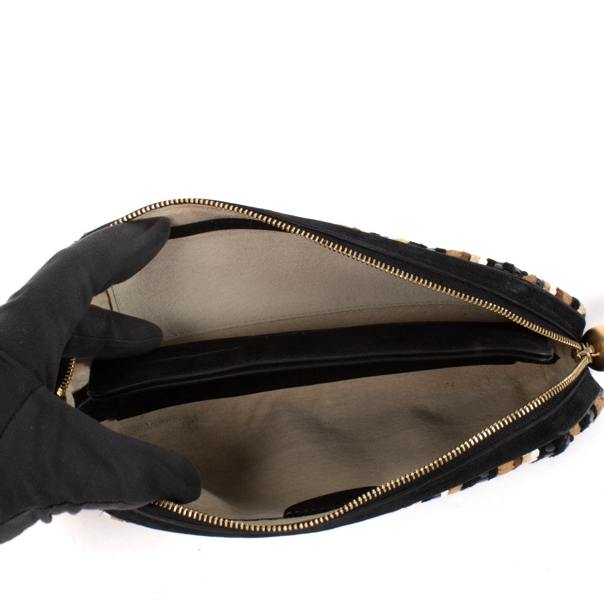 Delvaux Multicolor Toile de Cuir Pouch Bag aan de beste prijs bij Labellov tweedehands luxe in Antwerpen. We buy and sell your preloved designer bags for the best price. Shop and sell for the best price online.