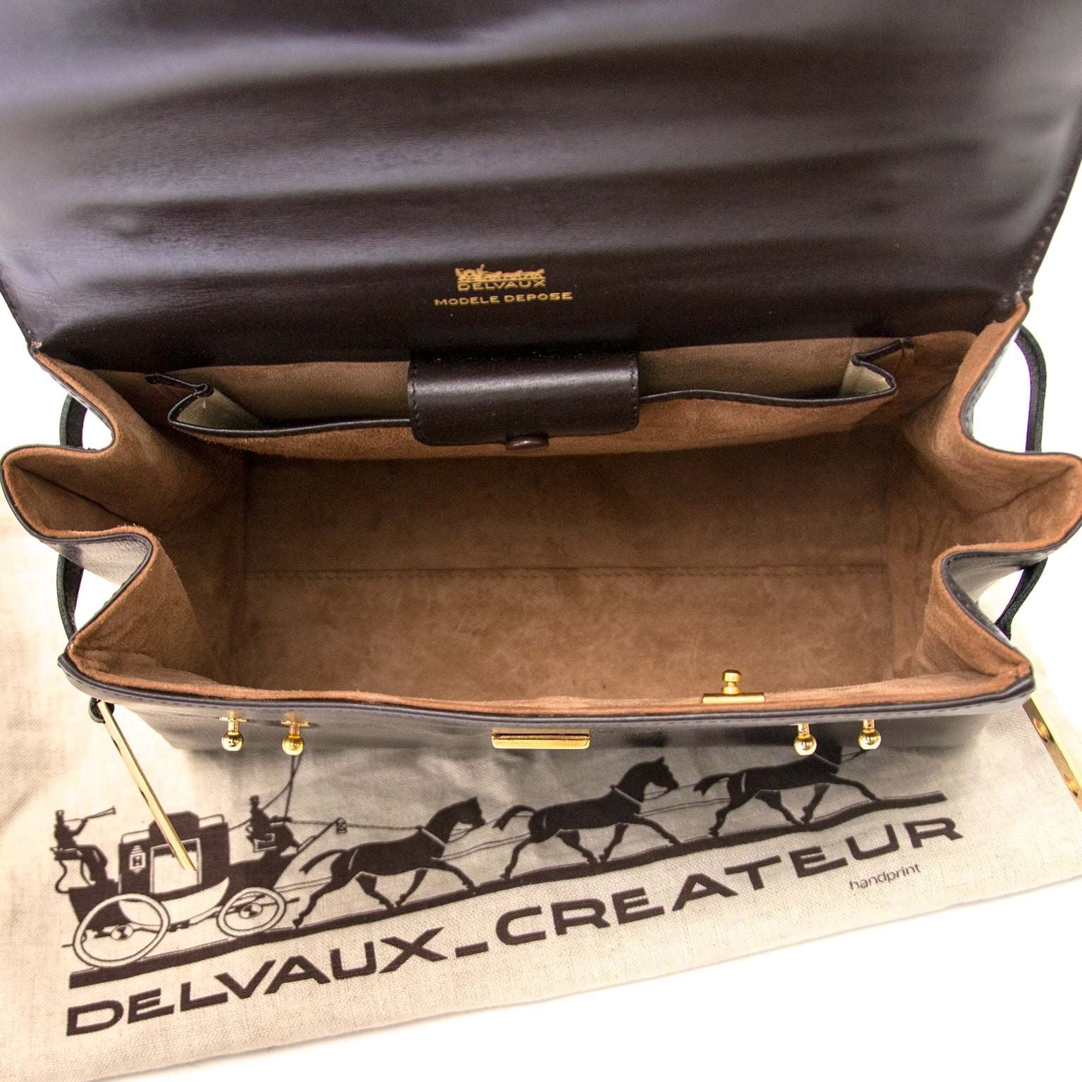 secondmain Delvaux Brown Boxcalf Leather Tempete MM en vendre sur labellov