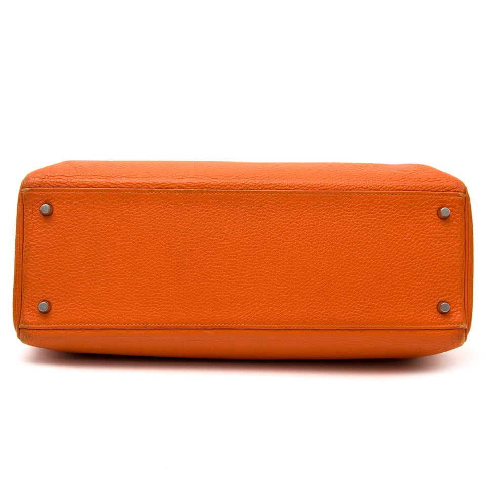acheter en ligne pour le meilleur prix Hermes Kelly 40 Togo Orange PHW (