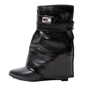 Givenchy Shark Lock Eelskin & Calfskin Leather Boots in Black. 2de hands designer vintage de beste prijs, 100% echt en veilig