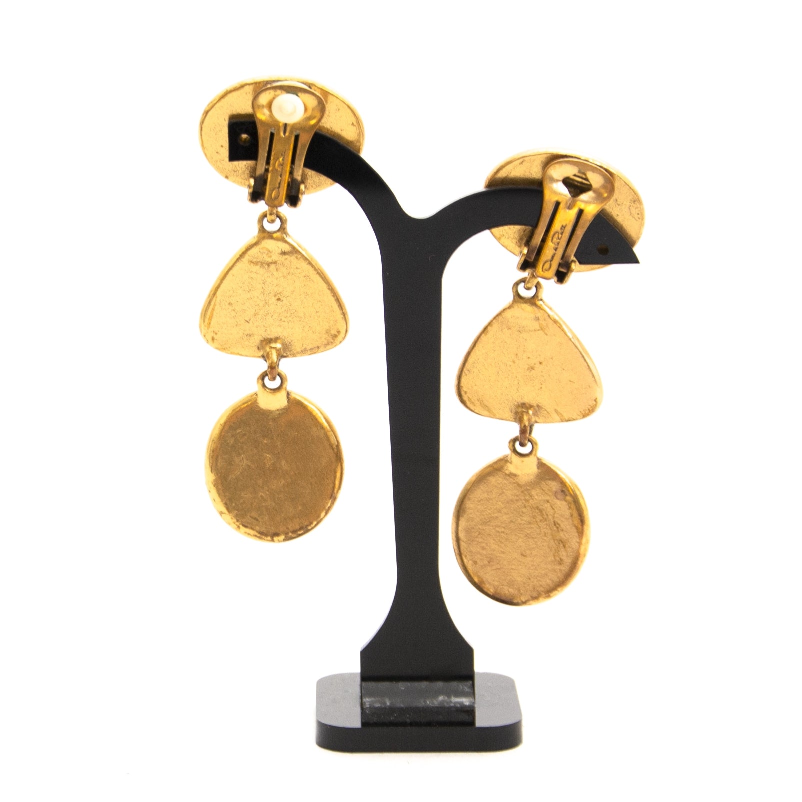 Authentieke tweedehands vintage Oscar De La Renta Curved Cabachon Clip Earrings koop online webshop LabelLOV